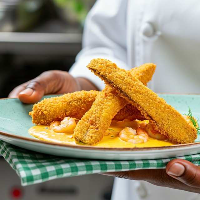 Costela de Tambaqui Frito  Subtitulo: com Creme de Camarão e Milho Tostado