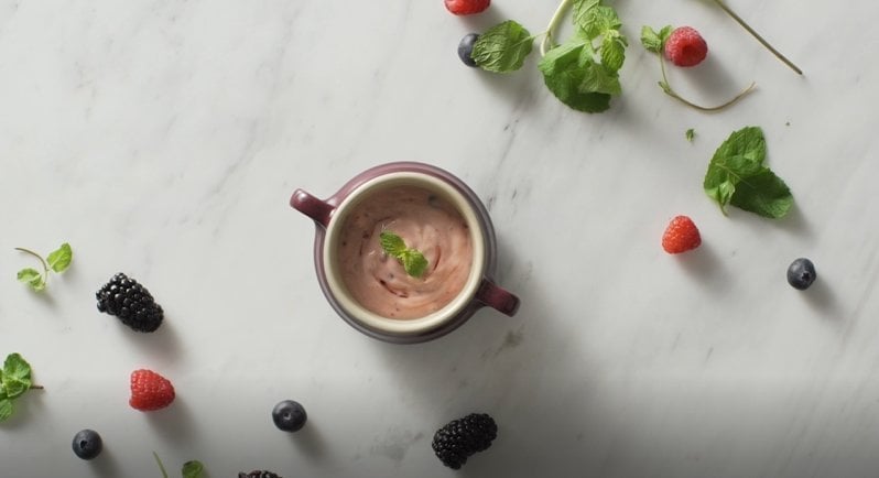 Maionese de Frutas Vermelhas com Hellmann's – - Receita