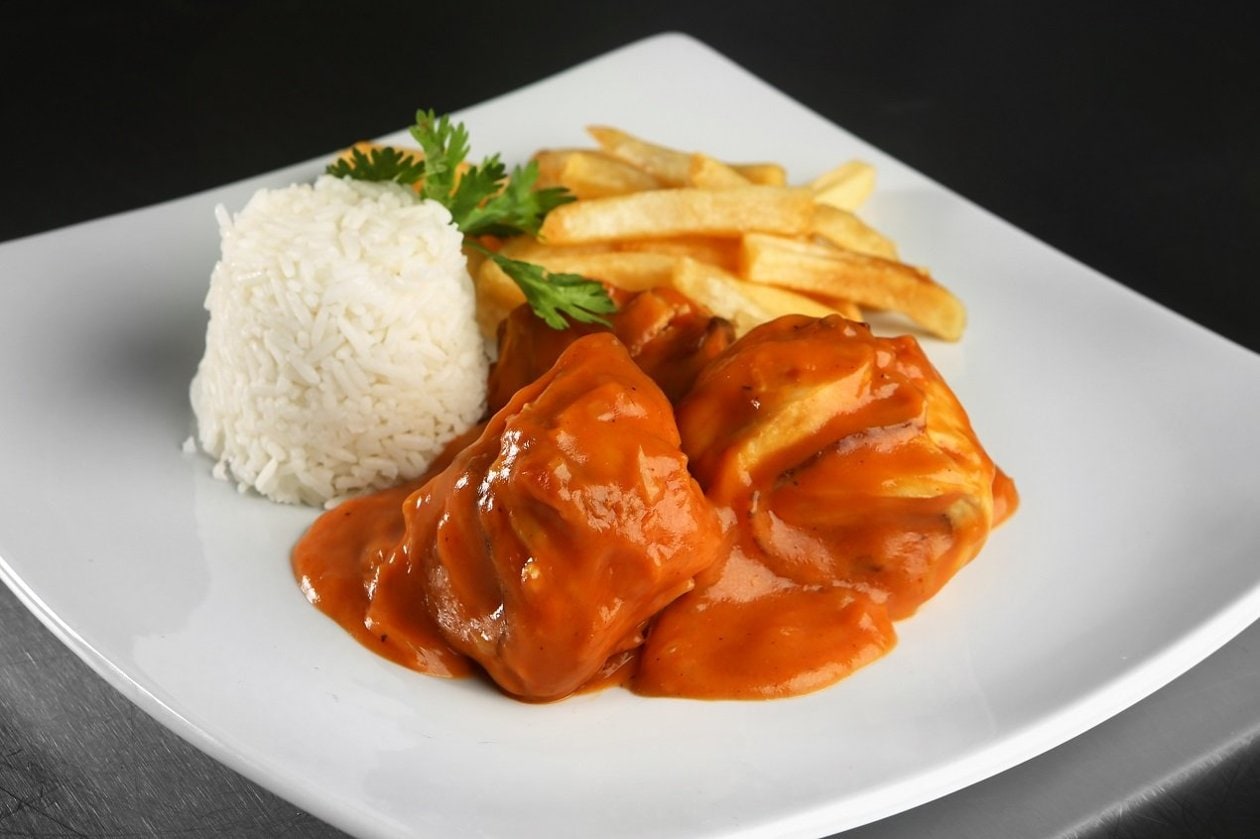 Frango à Russa