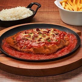 Bife à Parmegiana com Crispy de Bacon Bife à Parmegiana com Crispy de Bacon