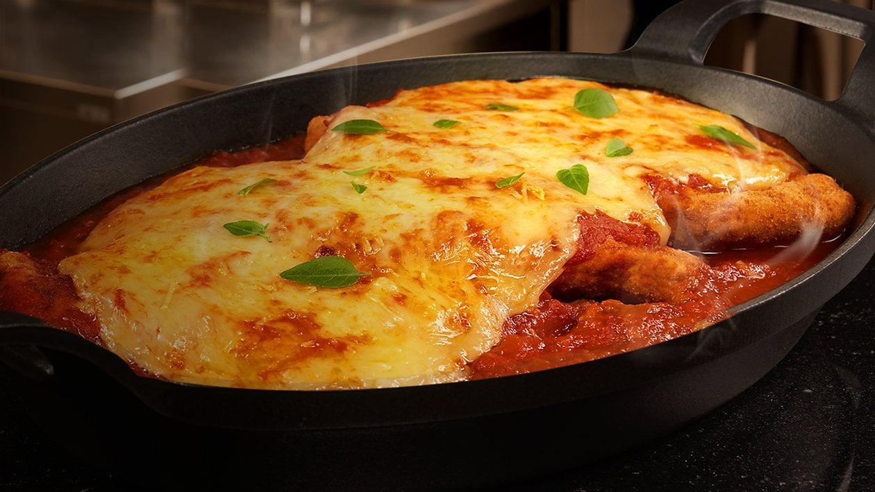 Frango à Parmegiana com Chips de Batata-Doce