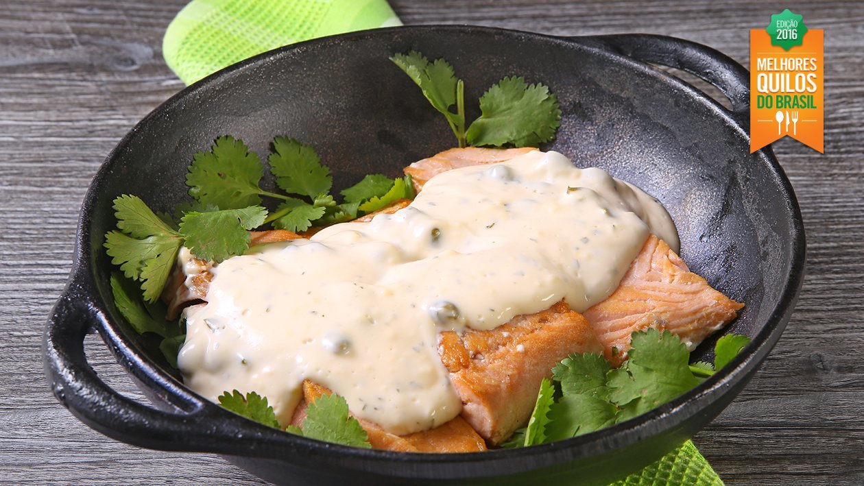 Salmão ao Molho de Alcaparras com Hellmann's – - Receita