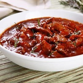 Tiras de Carne ao Molho Ferrugem Tiras de Carne ao Molho Ferrugem