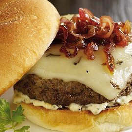 Hambúrguer CCC de Cebola Confitada e Cheddar Hambúrguer CCC de Cebola Confitada e Cheddar