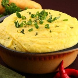 Purê de Mandioquinha com Ervas Purê de Mandioquinha com Ervas
