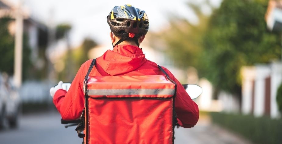 Legislação para delivery: 5 dicas para abrir um food service voltado às entregas