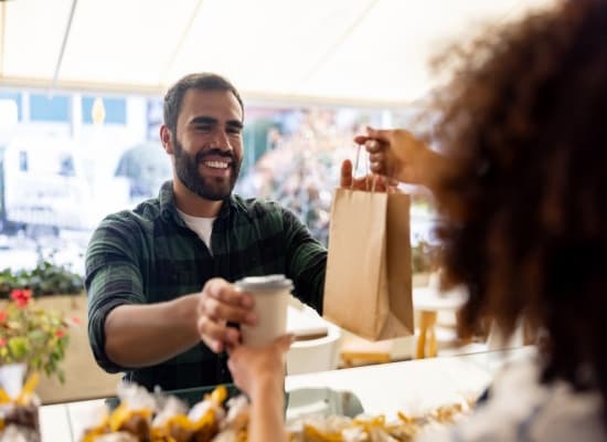 Diferenças entre grab and go e take away Diferenças entre grab and go e take away