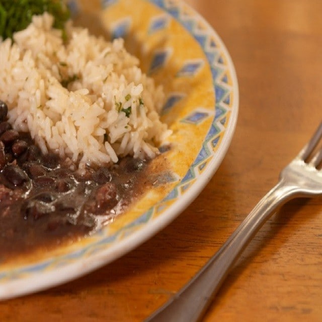 Aproveitamento de alimentos é aliado para criar receitas baratas