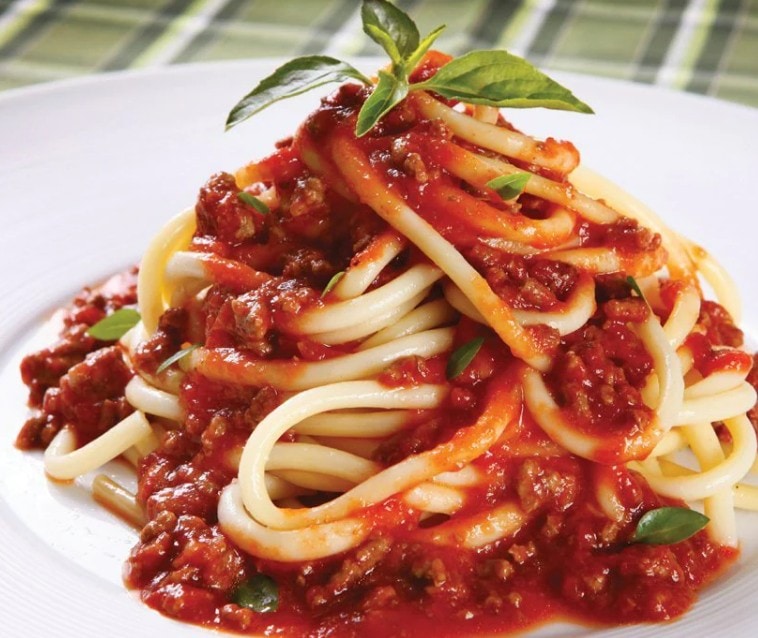 Você conhece os principais tipos de molho de tomate? Saiba diferenciá-los e veja receitas práticas para incluir no menu