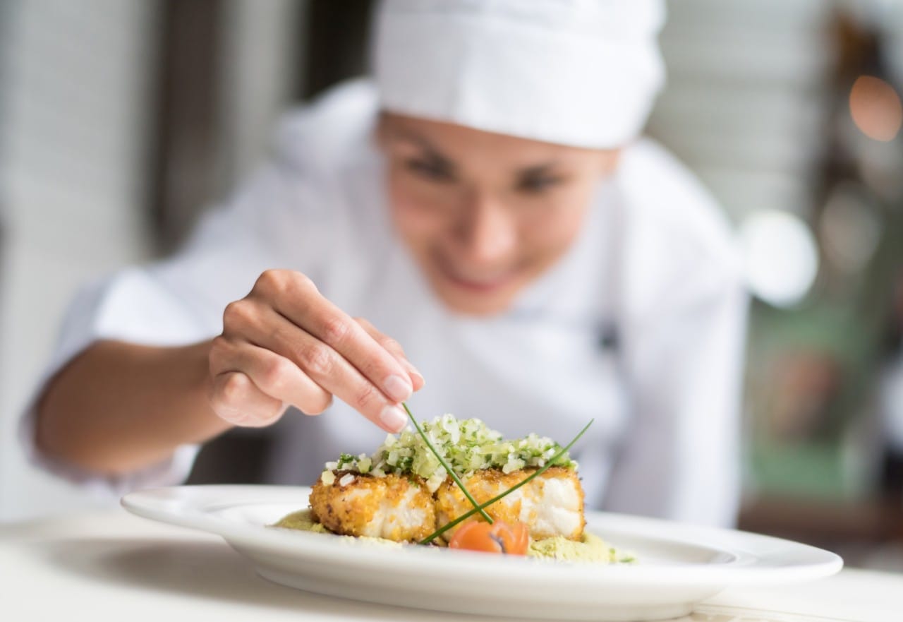 Apresentação de pratos: 7 estratégias para valorizar a sua receita e cativar os clientes