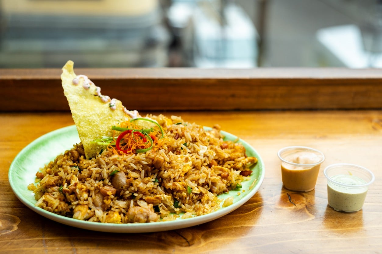 Prato muito bem apresentado de arroz chaufa. Prato muito bem apresentado de arroz chaufa.