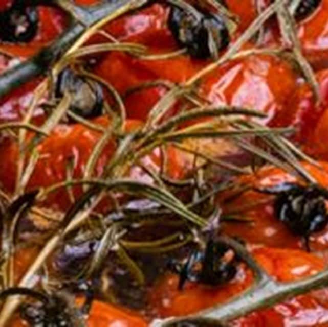 Técnica de confitar dá mais sabor a carnes e vegetais; saiba como fazer