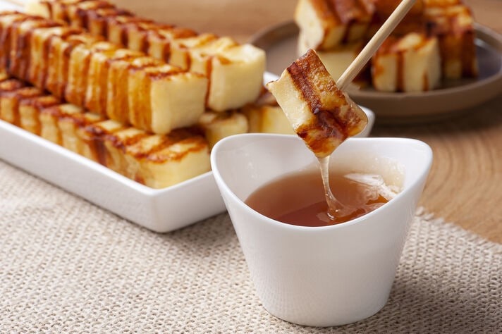 Queijo coalho vai além do espeto na brasa; confira ideias de receitas