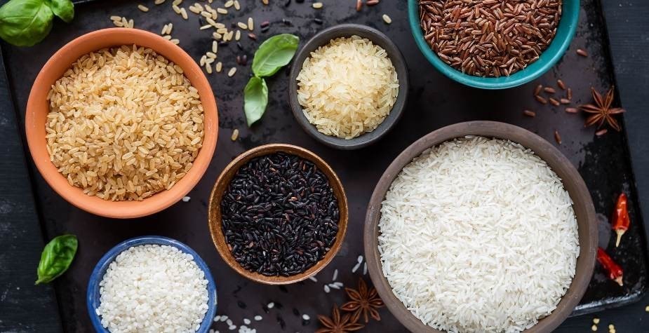 Aprenda a usar diferentes tipos de arroz e enriqueça o seu cardápio